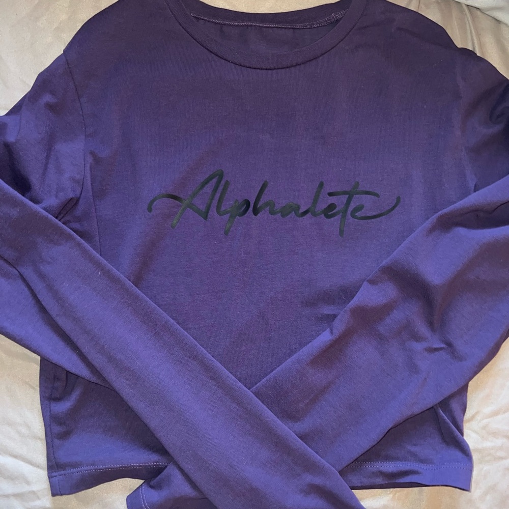 Alphalete long sleeve crop top